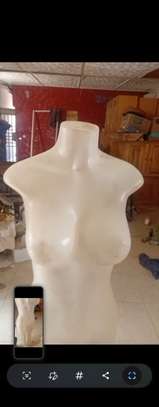 Buste mannequin blanc cassé taille adulte polyvalent image 5