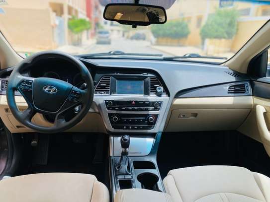 Hyundai Sonata full option image 10
