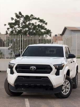 Toyota Tacoma SR  2024 image 4