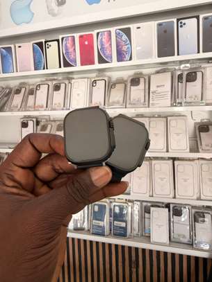 Apple Watch Ultra 3 Black Titanium image 3