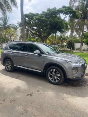 Hyundai Santafe 2020 image 4