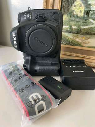 Canon 5d Mark 4 ( Dispo) image 4