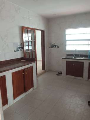 VILLA R+1 A LOUER AUX ALMADIES image 6