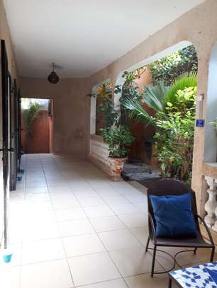 SALY : Splendide Villa Meublée de 198 m² proche Mer à vendre image 4