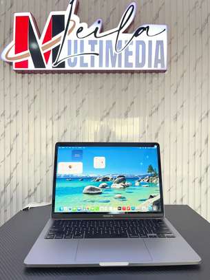 Pro m1 8/512 image 3