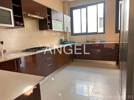 Ref_1839_GL  Villa R+2 à Touba Almadies image 12