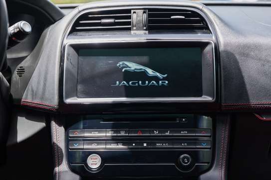 Jaguar F-PACE 2018 – SUV Premium Full Option image 6