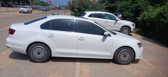 Volkswagen jetta image 9