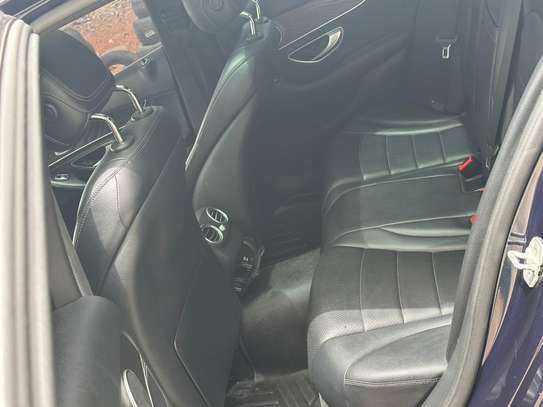 Mercedes  C300 4MATIC image 7