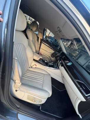 Genesis G90 2017 image 3