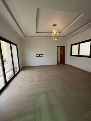 VILLA R+2 A LOUER image 3