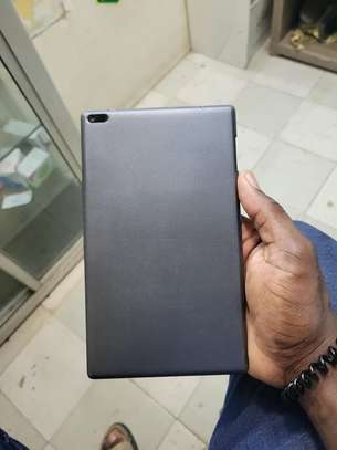 Tablette Lenovo 64gb carte SIM image 3