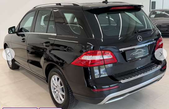 MERCEDES BENZ 2012 image 8