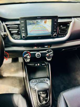 KIA STONIC 2017 image 4