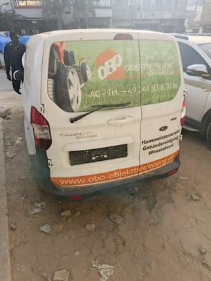 Ford Transit 2019 image 4