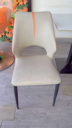 Lot de tables et chaises image 5