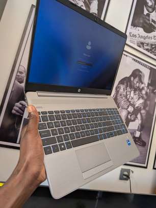 HP g9 / i7 12th gen / 512gb / 16gb ram ordinateur image 7