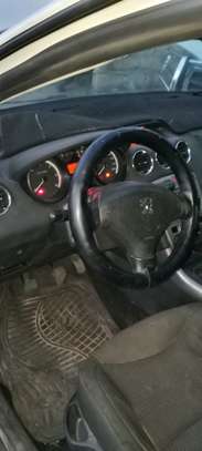 Peugeot 308 blanche fiable consommation Climatisé image 5