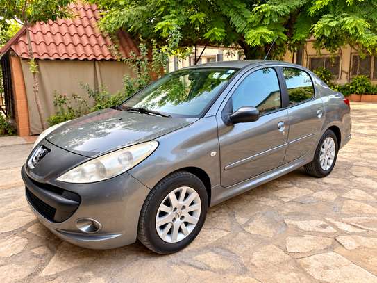 PEUGEOT 207 SEDAN | 2011 image 3