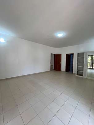 APPARTEMENT F5 À LOUER – NGOR ALMADIES. image 9