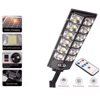 Projecteur Solaire LED 1200W avec Télécommande image 3