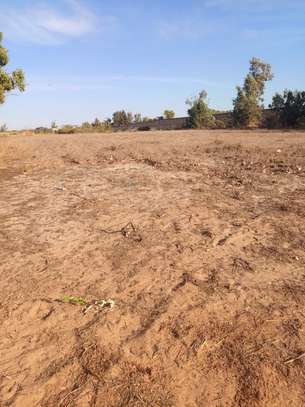 Vendre terrain de 2000m2 a sangalkam a 40millions image 2