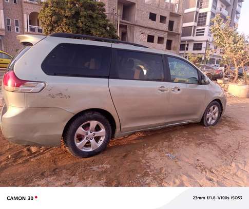 Toyota année 2013 image 10