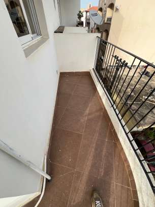 Studio meublé à louer ngor image 12