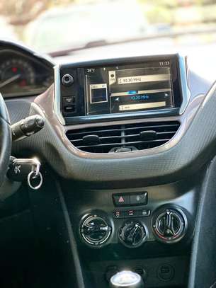 Peugeot 2008 annee 2014 image 6