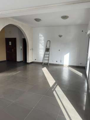 Bel appartement à Onomo (non loin de l'hôtel ONOMO) image 1