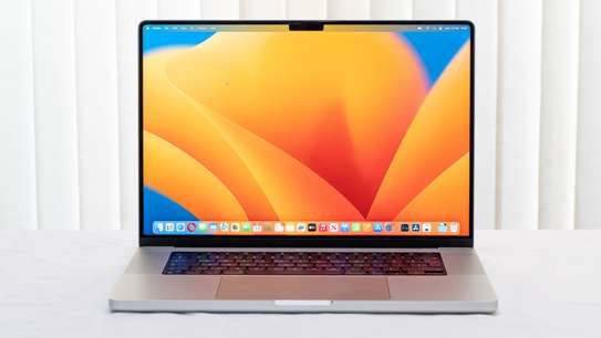MacBook Pro 16"(2023) Neuf image 3