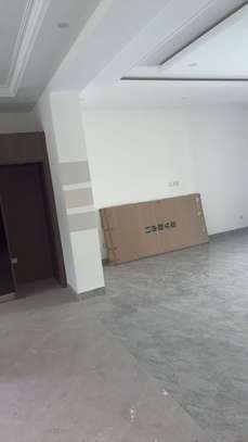 Appartement F4 à louer à la cite africa image 5
