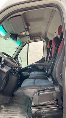 Renault master image 6