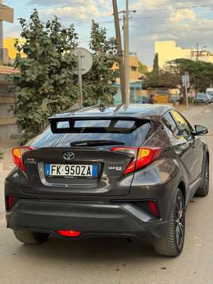 Toyota Chr 2017 image 9