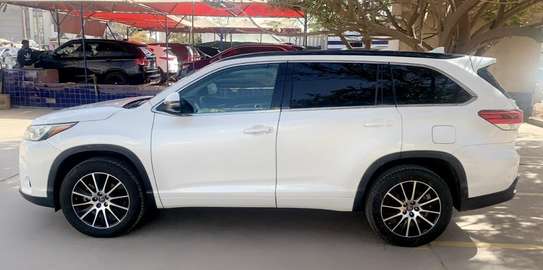 Toyota Highlander 2019 image 3