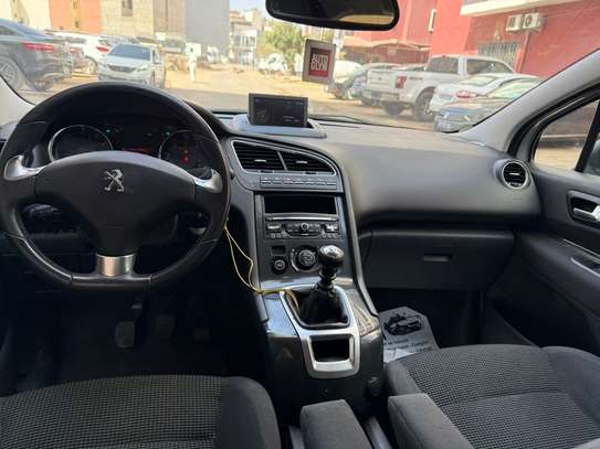Peugeot 5008 7 places image 9