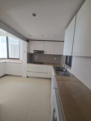 Duplex F4 Vue Sur Mer Corniche Mermoz image 3