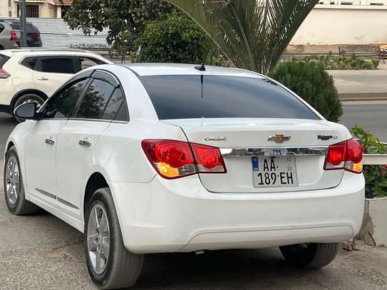 Chevrolet Cruz image 9