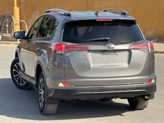 TOYOTA RAV4 2016 image 5