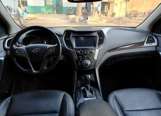 Hyundai santa fe 2017 image 11