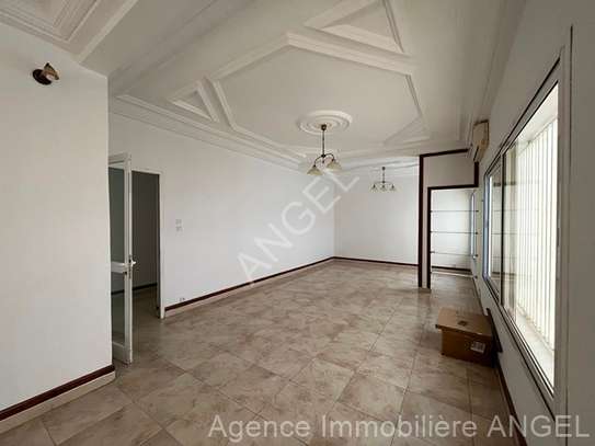 Ref_1629_ PL Grande Villa à louer au Point E image 4