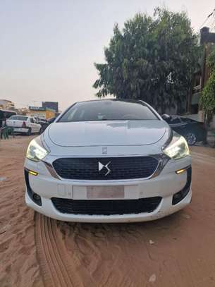 Citroën DS5 année 2018 image 5