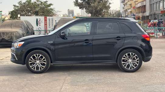 Mitsubishi rvr Venat full options image 5