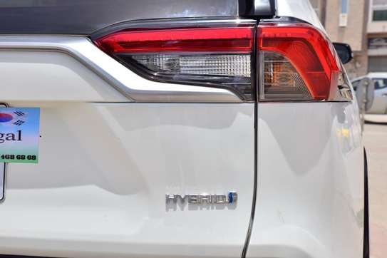 Toyota RAV4 2021 image 8