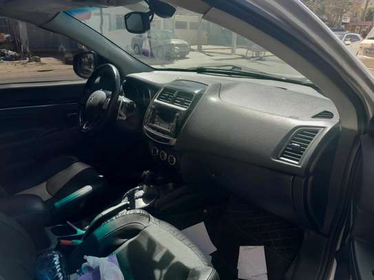 Mitsubishi image 4