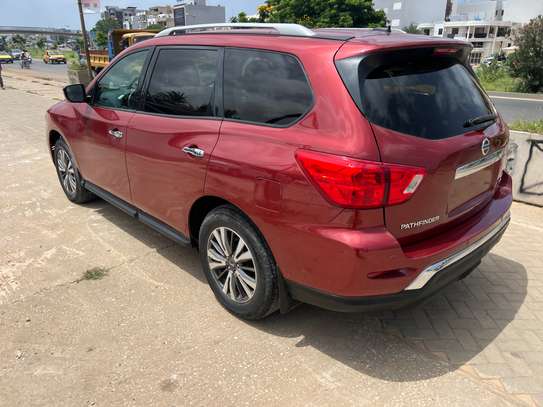 Nissan pathfinder 2017 image 4