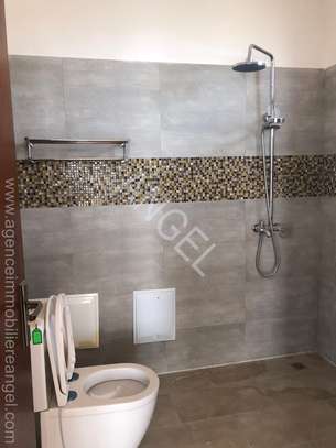 Ref_1556_PL Grande Villa R+2 avec terrasse aux Mamelles image 3