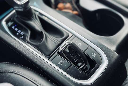 Hyundai Santafe 2019 image 12