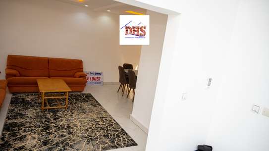 TRIPLEX  MEUBLE EN LOACTION image 2