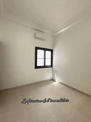 Appartement F4 à louer – Mamelles, corniche image 10